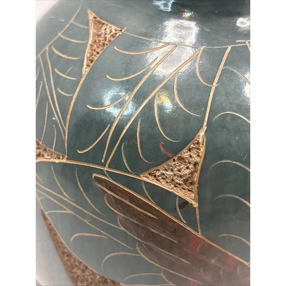Vintage Nicaraguan Art Pottery Vase Carved &‎ Hand Painted Hummingbirds 6.75